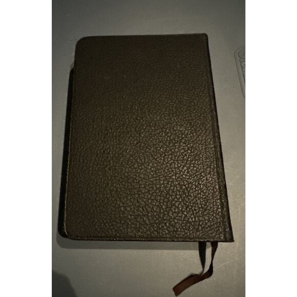 HOLY BIBLE ILLUSTRATED Oxford Self-Pronouncing Edition VTG King James READ - Picture 10 of 10